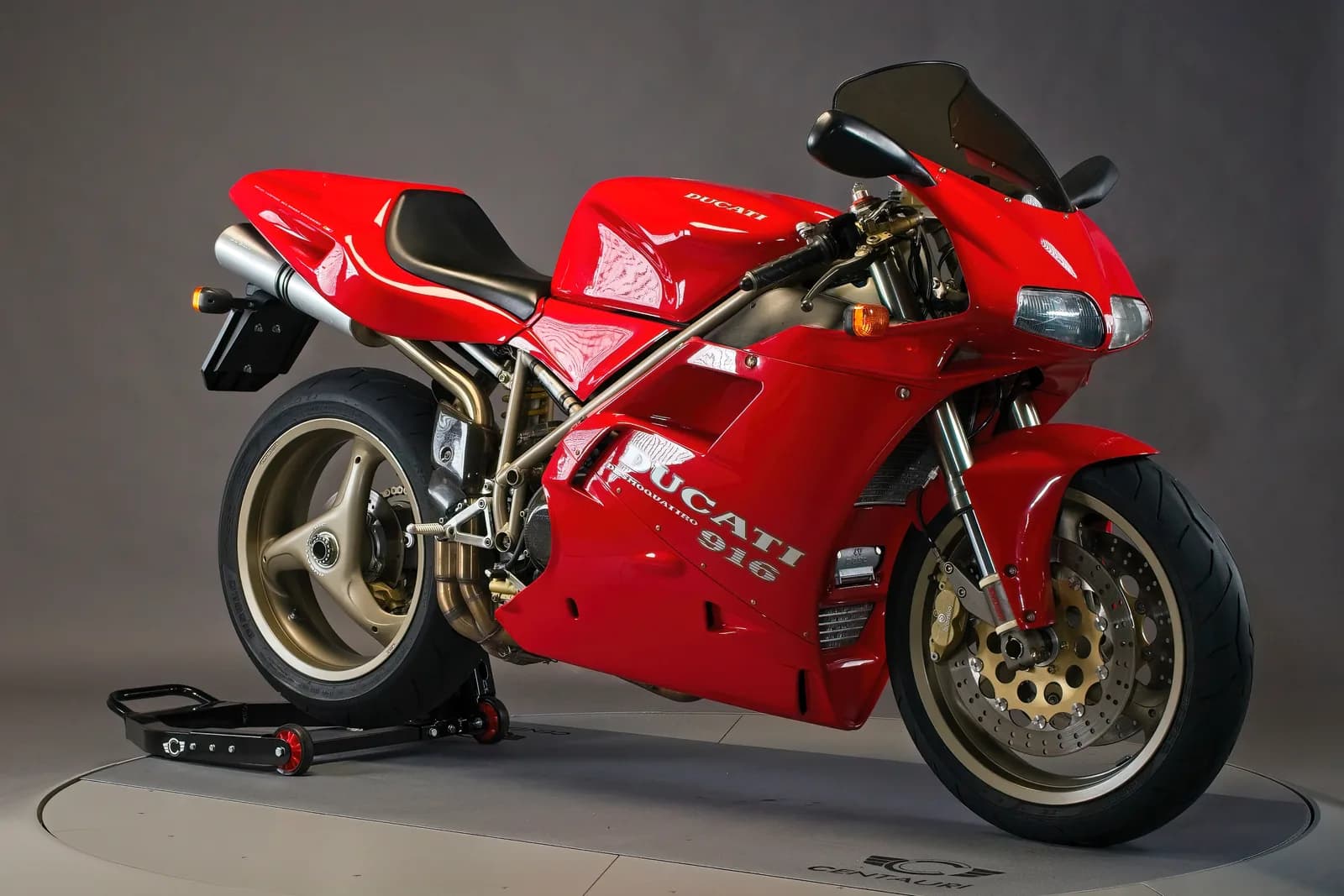 Hier ausprobieren: Ducati 916 Monoposto (1995)
